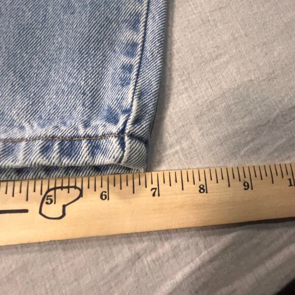 Levi’s 550 Womens Relaxed Fit Tapered Leg Jeans Size 18 Reg S Light Wash Denim - Picture 5 of 5